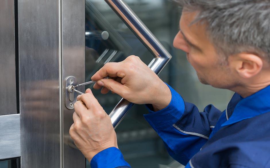 serrure de porte de garage Mantes-la-Jolie